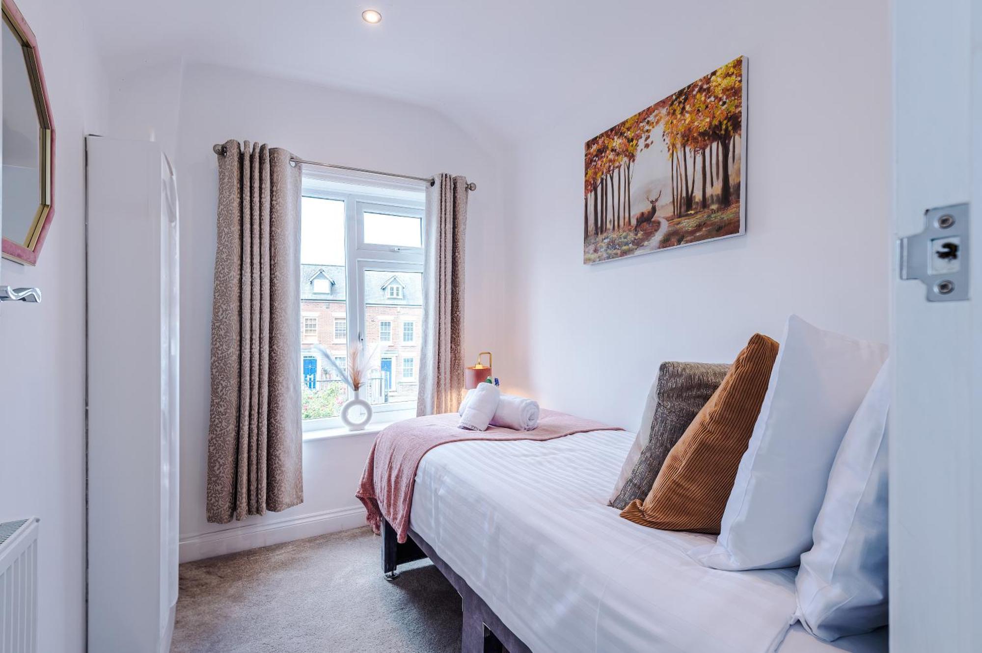 Spacious 3-Bed Home In Nantwich By 53 Degrees Property - Amazing Location, Ideal For Groups - Sleeps 6 Dış mekan fotoğraf